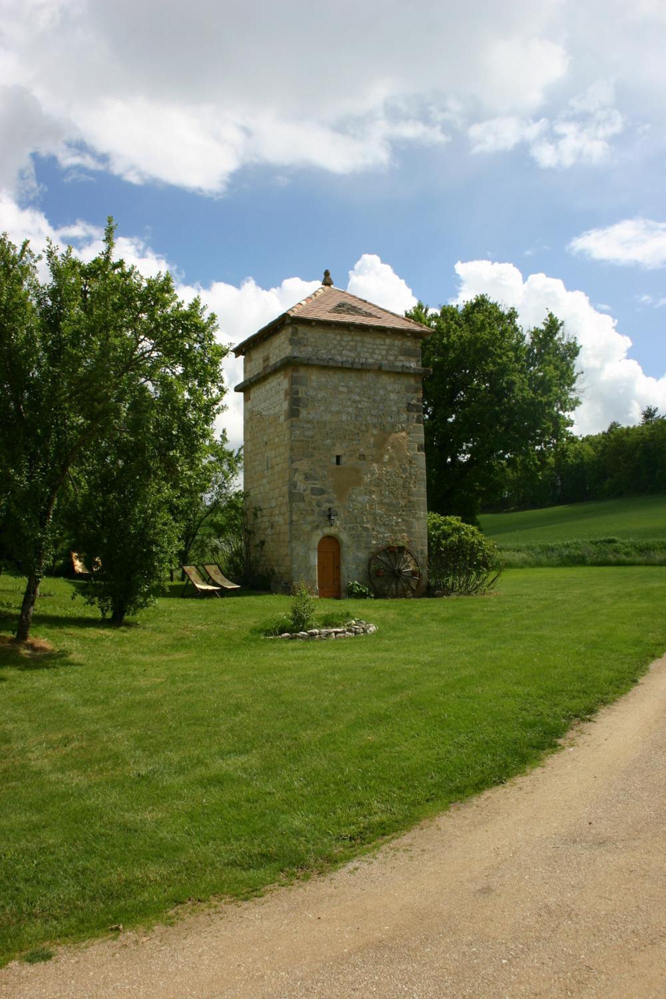 Bed and Breakfast Domaine Les Miquels à Castelnau-de-Montmiral Extérieur photo