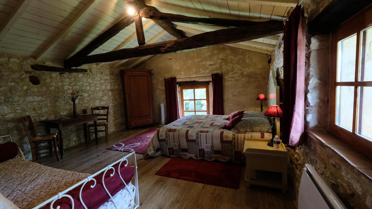 Bed and Breakfast Domaine Les Miquels à Castelnau-de-Montmiral Extérieur photo